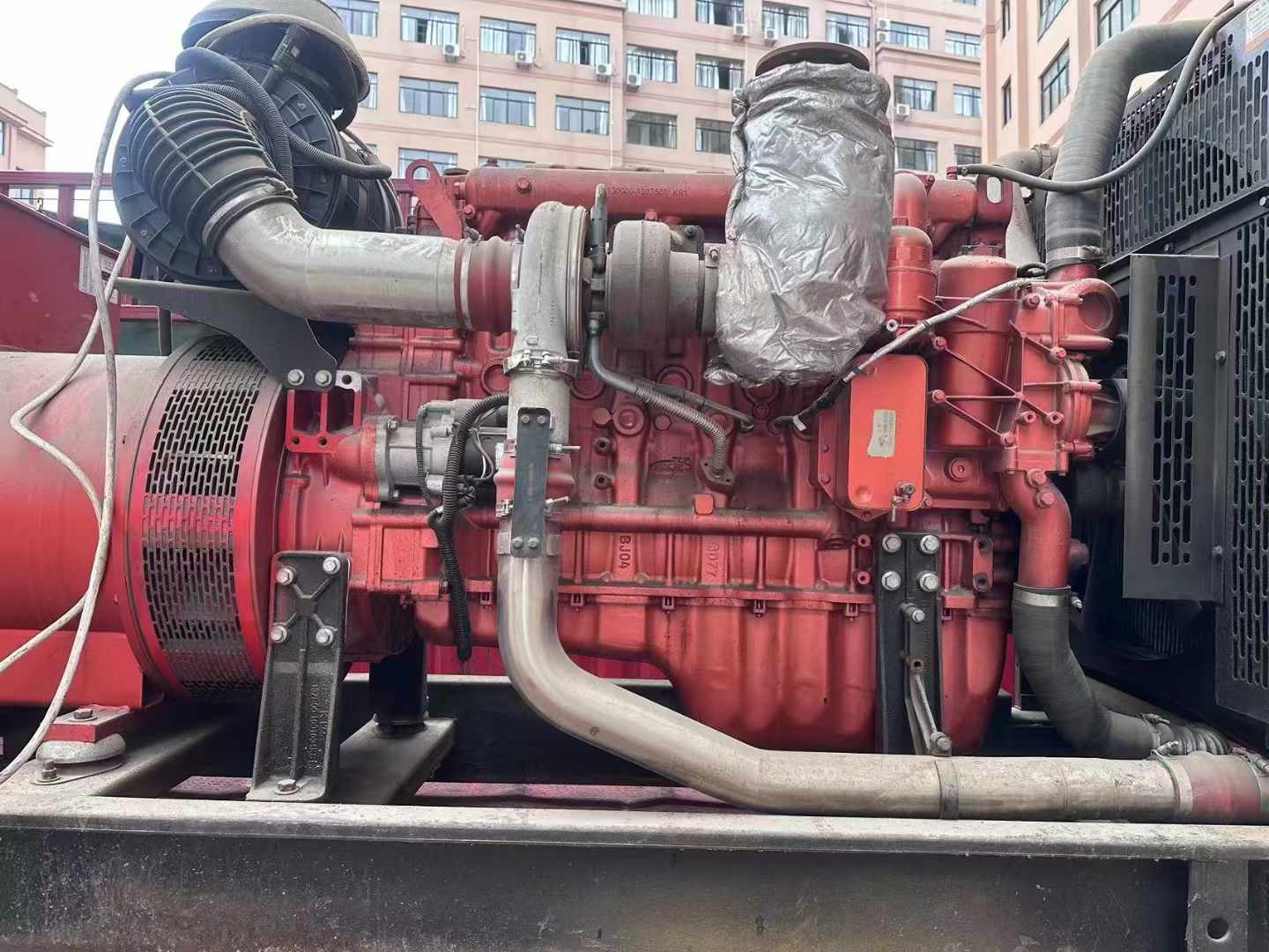 康定如何选择适合 600kW 柴油发电机组的过载保护器？