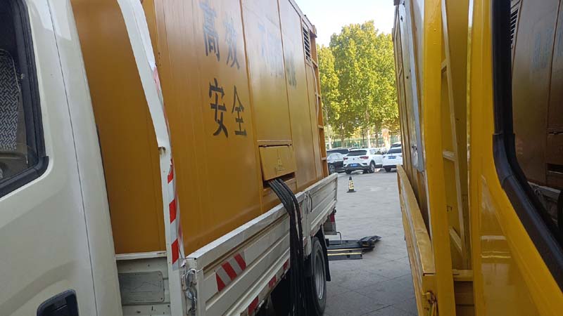 康定如何判断柴油发电机组和UPS电源的切换时间是否符合要求？